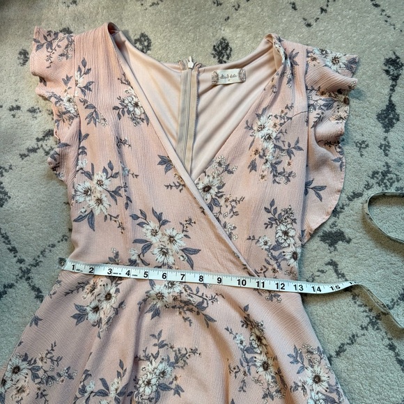 Altar’d State Blush Pink Floral Mini Dress Ruffle Sleeve Brunch Size M - Picture 9 of 11